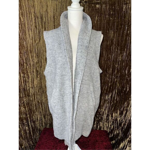 Cynthia Rowley Jackets & Blazers - Women’s Wool Blend Gray Cardigan Vest 2X